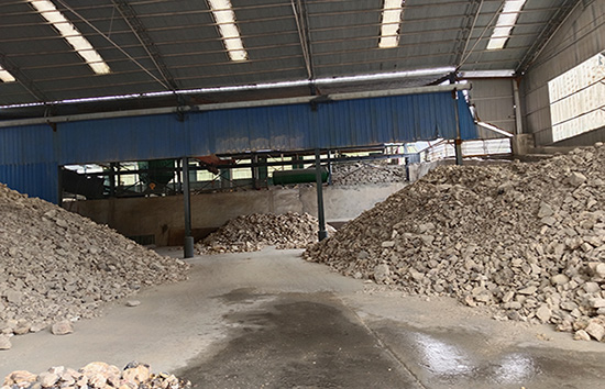 鋁礬土熟料特性|高鋁細粉|骨料廠家現場 鋁礬土熟料特性|高鋁細粉|骨料廠家現場