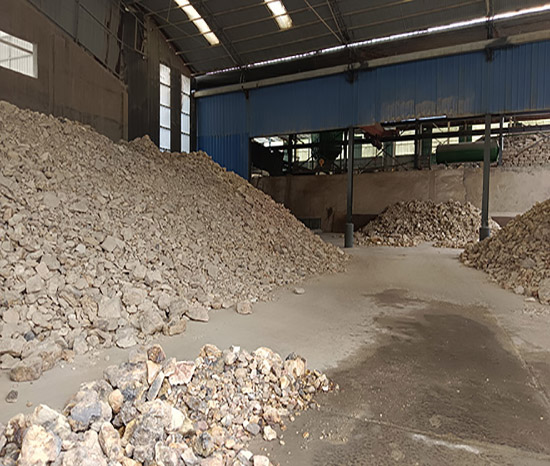 鋁酸鈣粉|高鋁礬土熟料|細粉|骨粉|廠家現場加工  鋁酸鈣粉|高鋁礬土熟料|細粉|骨粉|廠家現場加工