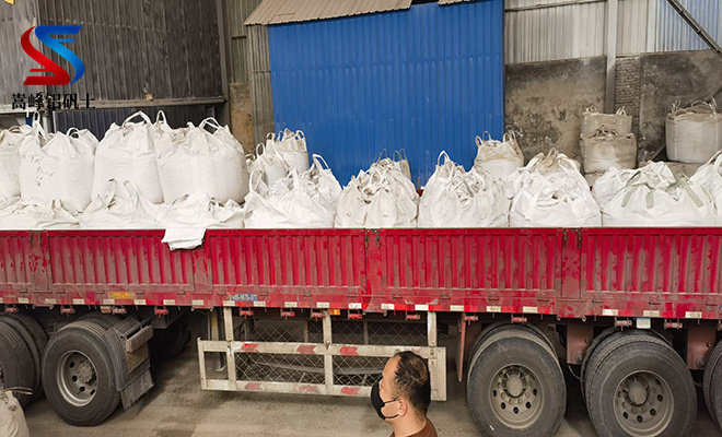 凈水劑鋁酸鈣粉|高鋁礬土熟料|細(xì)粉|鋁礬土熟料|骨粉|發(fā)貨現(xiàn)場 凈水劑鋁酸鈣粉|高鋁礬土熟料|細(xì)粉|鋁礬土熟料|骨粉|發(fā)貨現(xiàn)場