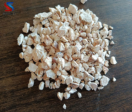 鋁土礦防火材料的施工方法有哪些注意事項?,煉棕剛玉用鋁礬土,鋁礬土,鋁礬土廠家 鋁土礦防火材料的施工方法有哪些注意事項?,煉棕剛玉用鋁礬土,鋁礬土,鋁礬土廠家