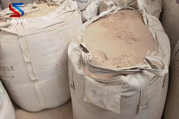 耐火鋁土礦使用壽命分析:影響因素和延長使用周期的方法,鋁酸鈣粉,鋁礬土骨料,高鋁細粉,鋁礬土熟料,研磨級鋁礬土,礬土細粉廠家 耐火鋁土礦使用壽命分析:影響因素和延長使用周期的方法,鋁酸鈣粉,鋁礬土骨料,高鋁細粉,鋁礬土熟料,研磨級鋁礬土,礬土細粉廠家