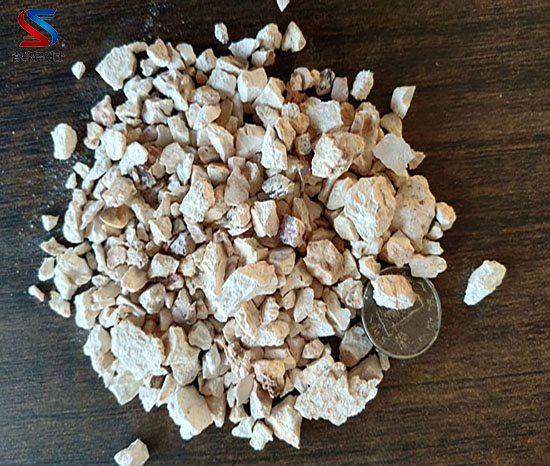 鋁礬土:鑄造涂料中的高溫守護者,研磨級鋁礬土,鋁礬土,鋁礬土熟料,鋁礬土價格,鋁礬土細粉 鋁礬土:鑄造涂料中的高溫守護者,研磨級鋁礬土,鋁礬土,鋁礬土熟料,鋁礬土價格,鋁礬土細粉