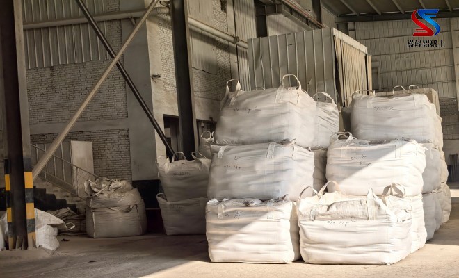 消失模涂料用鋁礬土|鋁礬土|熟料|高鋁|細(xì)粉|骨料|鑄造用鋁礬土廠家|加工現(xiàn)場圖 消失模涂料用鋁礬土|鋁礬土|熟料|高鋁|細(xì)粉|骨料|鑄造用鋁礬土廠家|加工現(xiàn)場圖