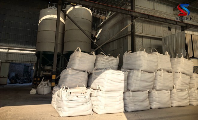 鋁礬土|熟料|高鋁|細(xì)粉|骨料|消失膜|鑄造|耐火鋁礬土|的用途|廠家|加工圖 鋁礬土|熟料|高鋁|細(xì)粉|骨料|消失膜|鑄造|耐火鋁礬土|的用途|廠家|加工圖