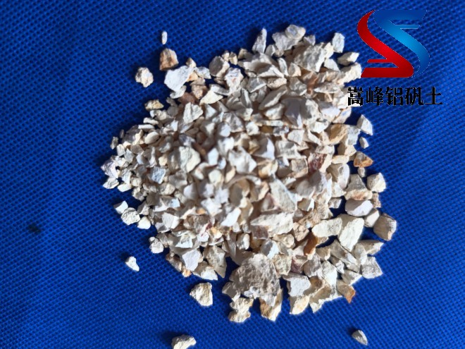 高鋁礬土_熟料_骨料_細(xì)粉廠家加工現(xiàn)場 高鋁礬土_熟料_骨料_細(xì)粉廠家加工現(xiàn)場